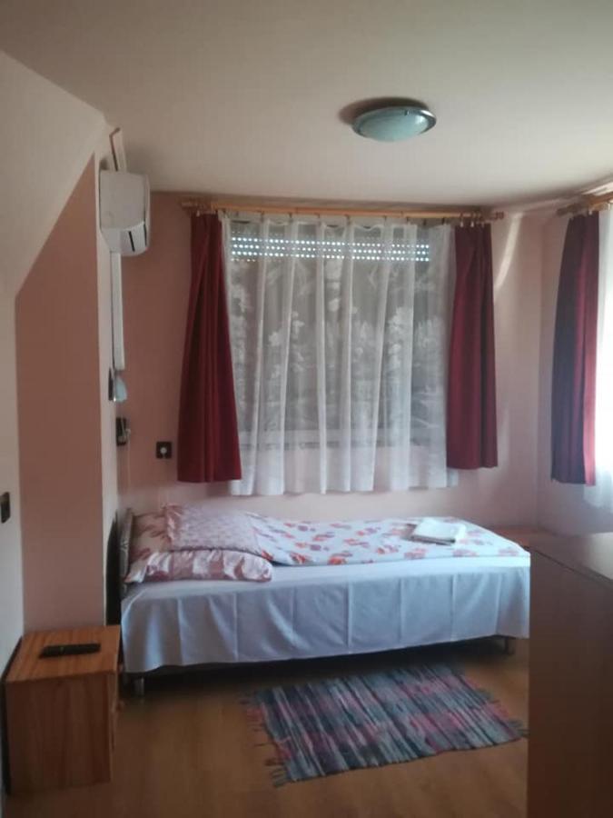 Karika Vendeghaz Apartment Hajduszoboszlo Luaran gambar