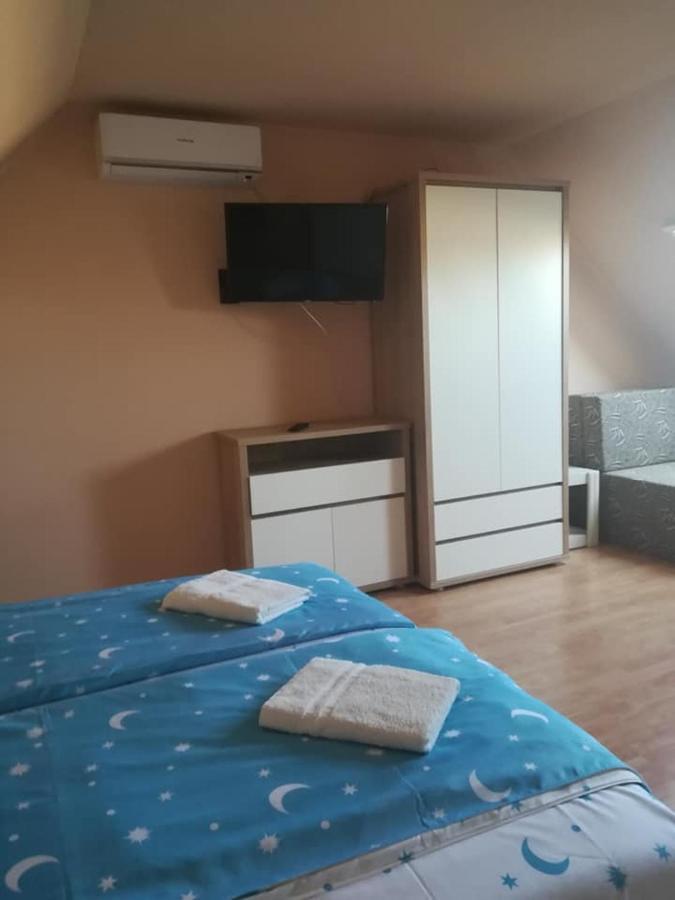 Karika Vendeghaz Apartment Hajduszoboszlo Luaran gambar