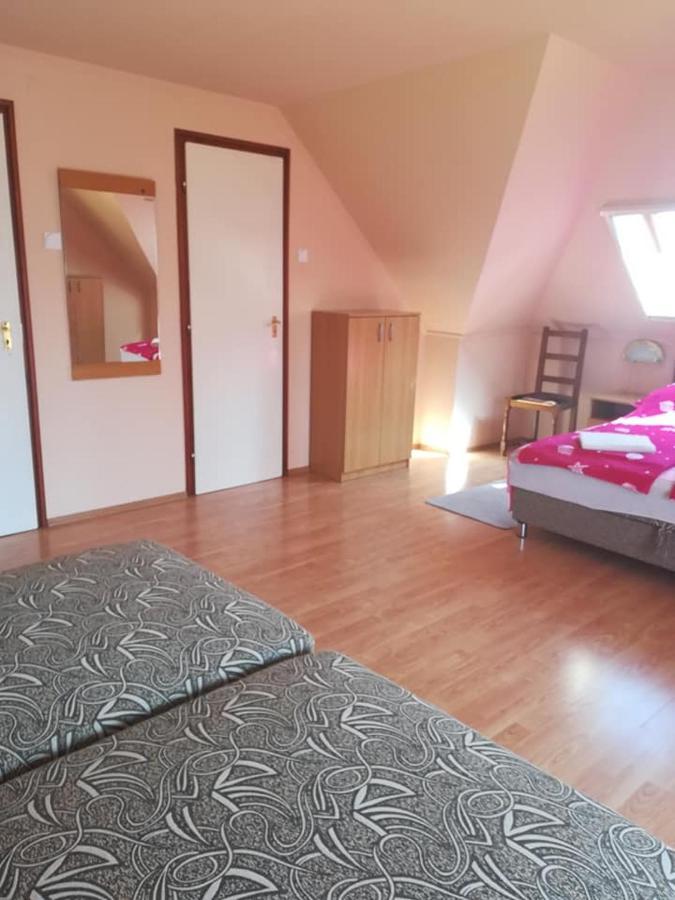 Karika Vendeghaz Apartment Hajduszoboszlo Luaran gambar