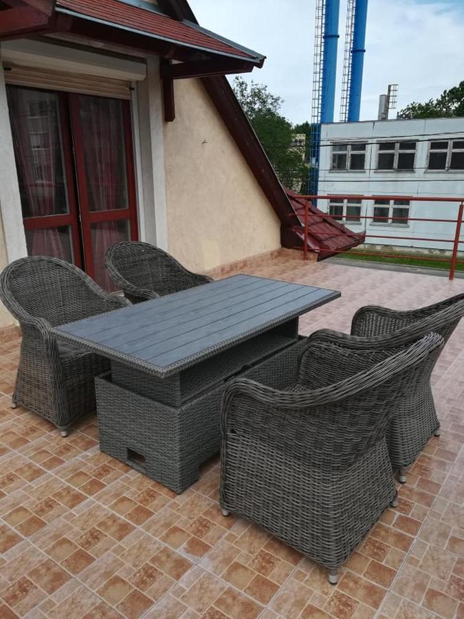 Karika Vendeghaz Apartment Hajduszoboszlo Luaran gambar